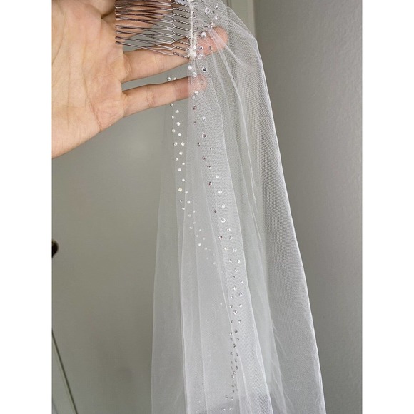 Erin Cole Design White Swarovski Crystal Wedding Veil 52 Inches Long main image 8